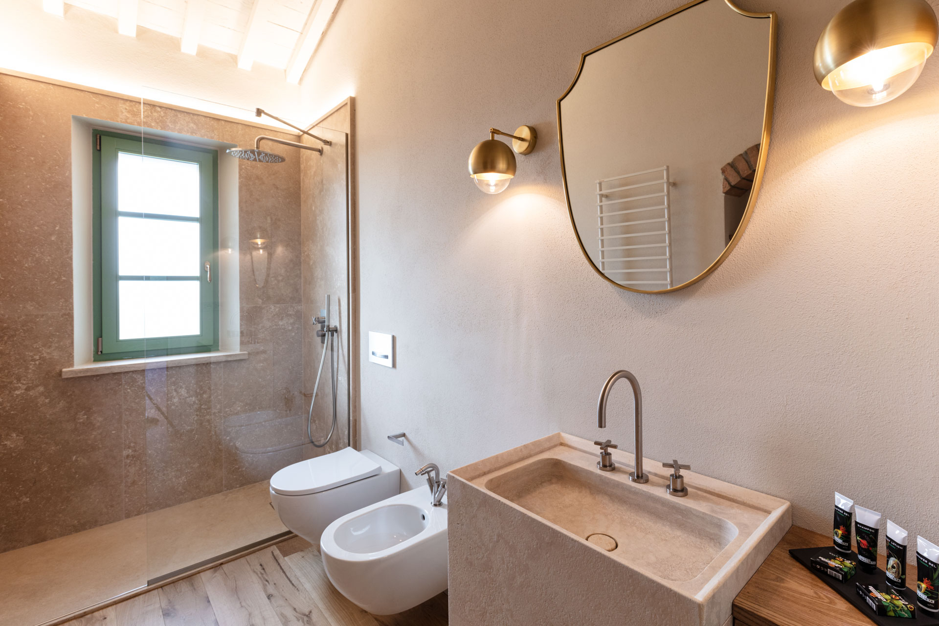 BAGNO ALLOGGIO MAESTRALE